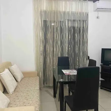 Leon Lungomare Apartment Apartment Vlore
