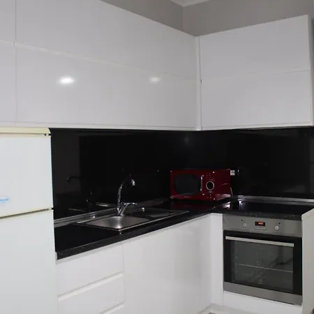 Leon Lungomare Apartamento *