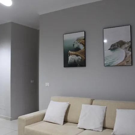 Leon Lungomare Apartment Apartment *